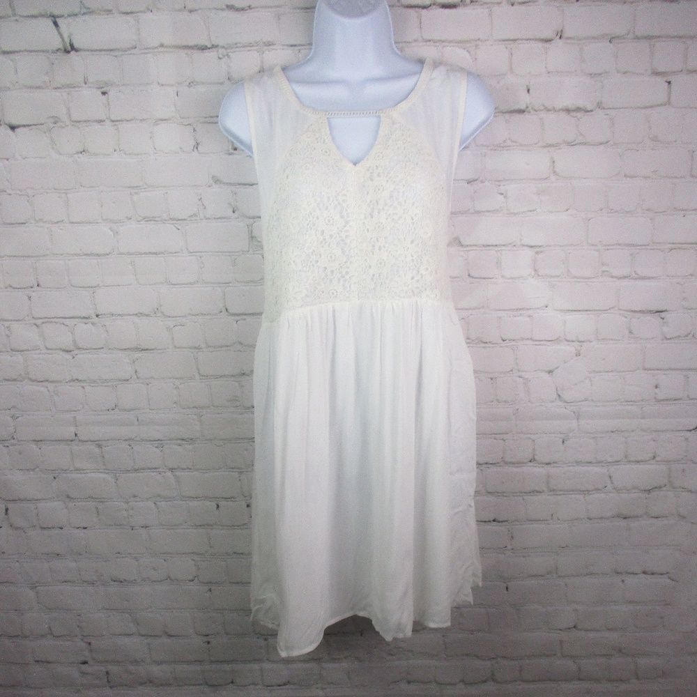 NWT JODIFL Flowy Crochet Detail Dress